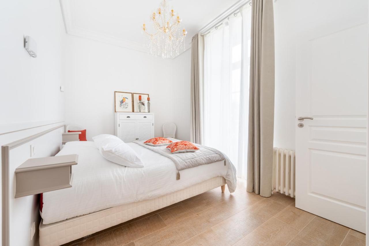 Bed and Breakfast Domaine Les Jardins Darsene Tinténiac Exteriér fotografie