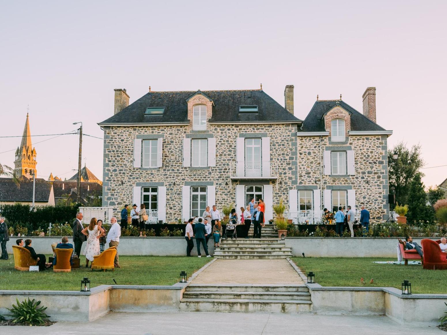 Bed and Breakfast Domaine Les Jardins Darsene Tinténiac Exteriér fotografie